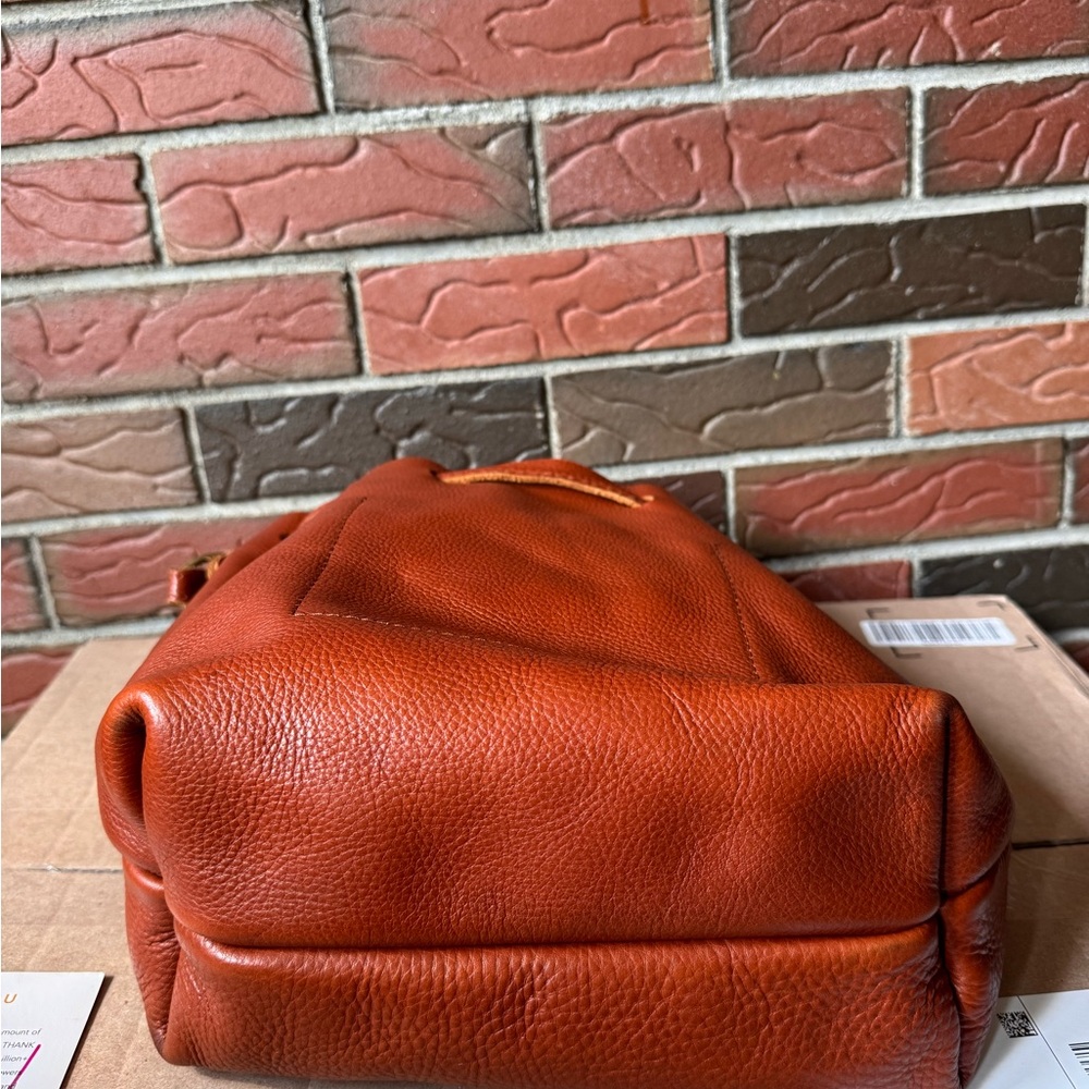 🦄Portland Leather MAPLE large bucket - Picture 3 of 8